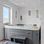 Four-bedroom In Thyborøn