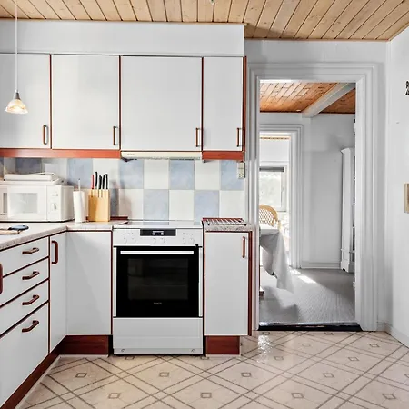 Cozy Home In Thyboron With Sauna بيت للعطل *