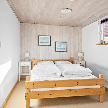 Cozy Home In Thyboron With Sauna