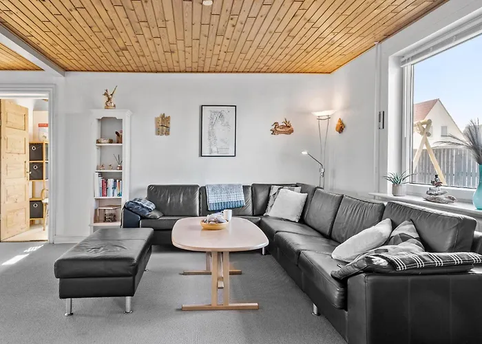بيت للعطل Four-bedroom In